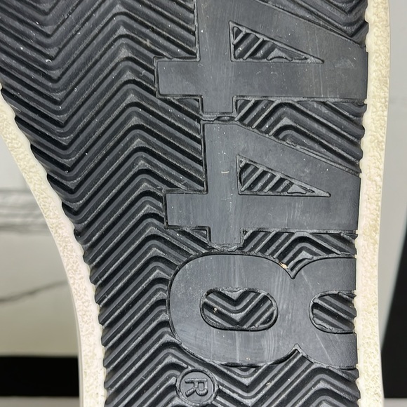 P448 High Top White Patent Embossed Snake Leather Sneakers Women’s size 10 - Picture 15 of 16